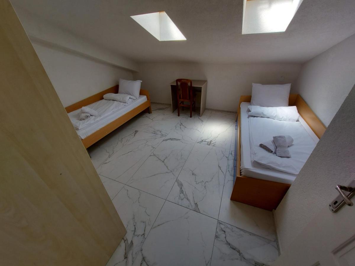 Unique Apartmens City Center Битола Экстерьер фото